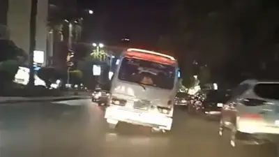 تغريم سائق ميكروباص لإنزاله سيدة ورفض توصيلها في الجيزة
