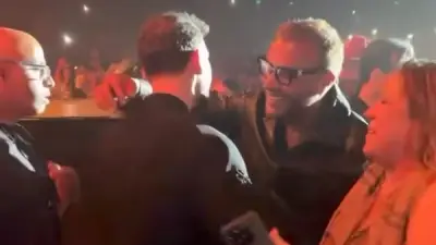 رامي صبري يفاجئ المطرب الشامي في حفل باريس بحضور مفاجئ