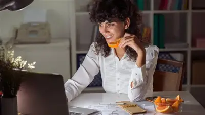 أضرار السهر على صحة المرأة والجسم وطرق تقليله تدريجيًا