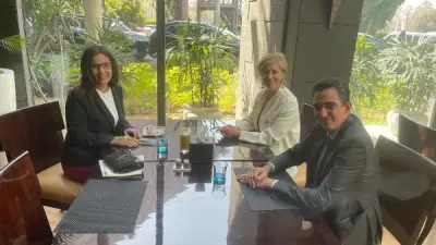 وزيرة الثقافة ومعهد العالم العربي بباريس تبحثان تنظيم فعاليات مشتركة