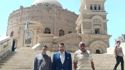 مبعوث ترامب للسياحة يزور مجمع الأديان بمصر القديمة