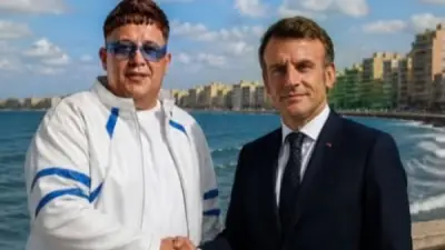 حمو بيكا يستخدم الذكاء الاصطناعي للترحيب بماكرون في الإسكندرية