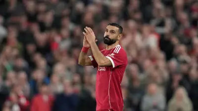 محمد صلاح يرفض المجازفة مع ليفربول خوفاً من تفاقم الإصابة قبل كأس العالم