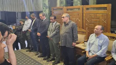 المسلماني يؤدي واجب العزاء في الكاتب الصحفي الراحل سيد العديسي