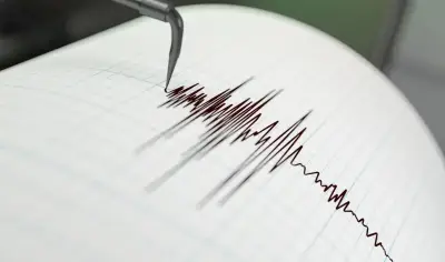 هزة أرضية تضرب منطقة في إيران بعد الزلزال المدمر