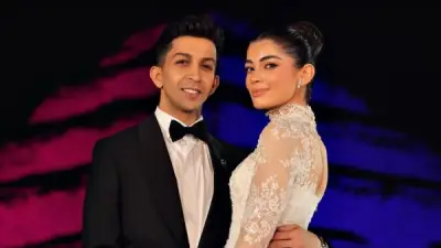 ليلى أحمد زاهر تعلن جنس مولودها الأول بفستان وردي في مهرجان كان