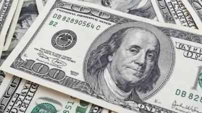 الدولار قرب أعلى مستوى في أسبوع مع تعثر محادثات السلام وبيانات التضخم