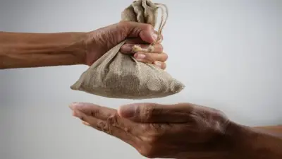 هل يجب على الشركات التجارية إخراج زكاة المال؟ دار الإفتاء تجيب