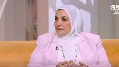 إلهام شاهين: طلب الزوج صورًا خاصة من زوجته المسافرة حرام
