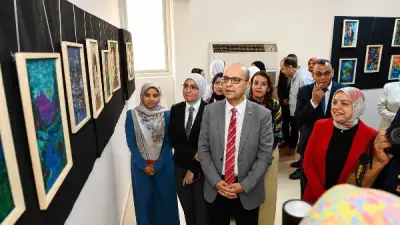 افتتاح معرضين فنيين بكلية التربية النوعية في جامعة أسيوط