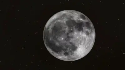 ظاهرة فلكية نادرة.. مثلث سماوي يزين سماء العالم العربي قبل الفجر