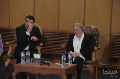 شاهد بكاء مصطفى كامل في ليلة في حب أمير الغناء العربي هاني شاكر