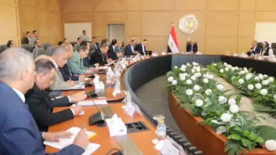 وزير الكهرباء يوجه برفع الاستعداد لمواجهة زيادة الاستهلاك في الصيف