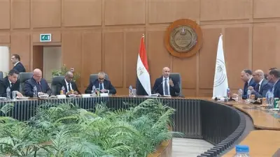 وزير التعليم: تطبيق منهج الرياضيات الياباني بالعربية للصفين الثاني والثالث الابتدائي