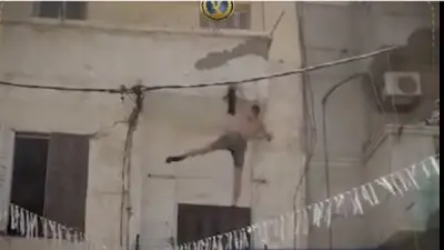اعترافات اللص الطائر بمحرم بك.. حاول سرقة أحذية وهرب من شرفة