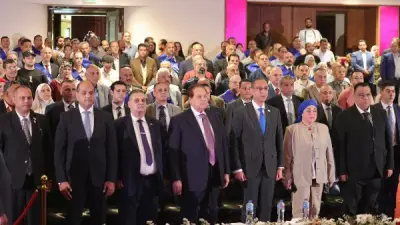 محمد كامل: عمال مصر يقودون عجلة الإنتاج والتنمية في الجمهورية الجديدة