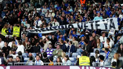 بيريز يشتبك لفظيًا مع جماهير ريال مدريد في مباراة أوفييدو