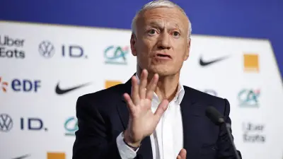 ديشامب يبرر قراراته النارية بشأن قائمة فرنسا وسط دموع كامافينجا وابتسامة كانتي