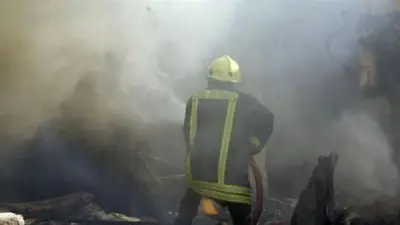 النيابة تستدعي مالك شقة اندلع بها حريق في القاهرة الجديدة وإصابة شخصين