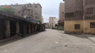محافظ قنا يؤكد استمرار حملات رفع إشغالات الباعة الجائلين بنجع حمادي