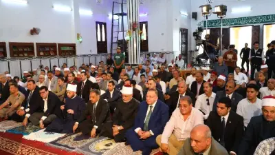 مفتي الجمهورية يؤدي صلاة الجمعة بمسجد عبد الحليم محمود احتفاء بذكرى مولده