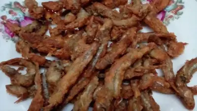 طريقة عمل السمك الصغير المقرمش في البيت كالمطاعم