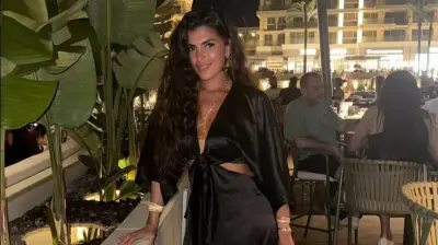 رانيا أبو النصر تتألق بفستان أسود لافت في إطلالة جديدة
