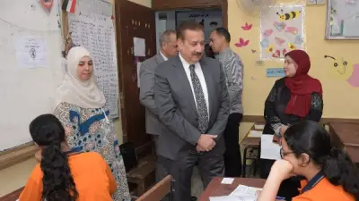 محافظ بورسعيد يتفقد لجان امتحانات نهاية العام ويطمئن على سير العملية التعليمية