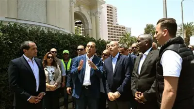 مدبولي يتفقد مشروع ترميم قصر التحرير وإحياء طابعه التاريخي