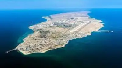 تليجراف: مسؤولون في إدارة ترامب يشجعون الإمارات للسيطرة على جزيرة إيرانية
