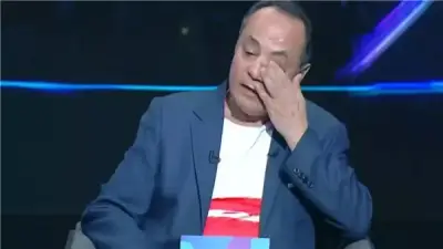 طارق يحيى يبكي بحرقة على الهواء بعد خسارة الزمالك ويطلب الخروج لفاصل (فيديو)