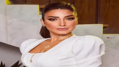روجينا تحتفل بخطوبة ابنة شقيقتها في حفل عائلي