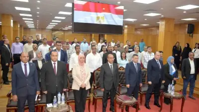وزير العمل ومحافظ الأقصر يبحثان تعزيز التعاون في التدريب والتشغيل