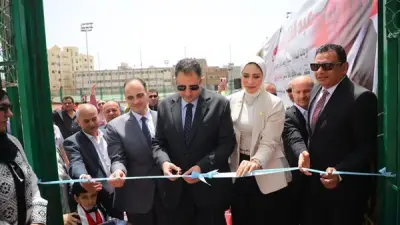 محافظ دمياط يتفقد قافلة شاملة لدعم ذوي الهمم والأسر الأولى بالرعاية
