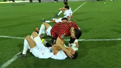خالد الغندور: محمد شحاتة سدد ركلة جزاء الزمالك مصابًا في نهائي الكونفدرالية