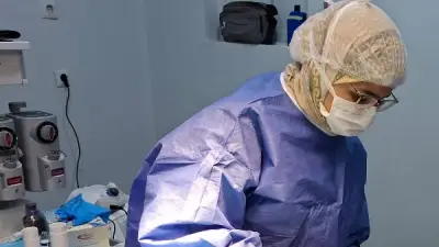 نجاح جراحة دقيقة لإنقاذ مصاب بكسور مضاعفة بالعين في مستشفى قويسنا