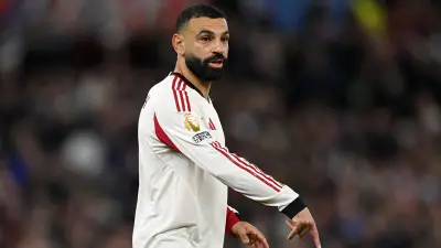 ليفربول يستعد لتكريم أسطورتيه صلاح وروبرتسون في وداع أنفيلد