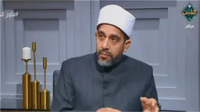 أمين الفتوى: لا يجوز إعطاء الجزار جزءًا من الأضحية كأجر ذبح