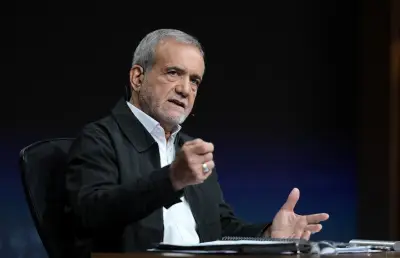 الرئيس الإيراني: الحوار لا يعني الاستسلام ونبدأ المحادثات مع واشنطن بعزة
