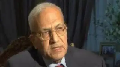 فوز الدكتور محمد شريف مختار بجائزة الطبيب العربي في التميز والريادة
