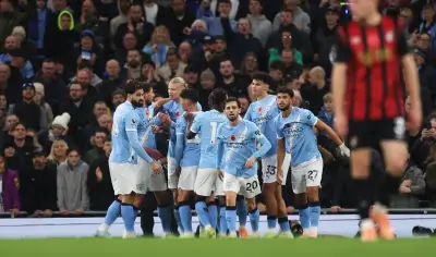 مانشستر سيتي يواجه بورنموث لملاحقة أرسنال في الدوري الإنجليزي