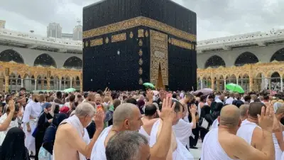 أمين الإفتاء: ارتداء الكمامة أثناء الإحرام لا يبطل العمرة ولا فدية فيه