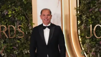 رامي إمام يكشف تفاصيل مسلسل أوف سيزون الجديد مفاجأة للجمهور