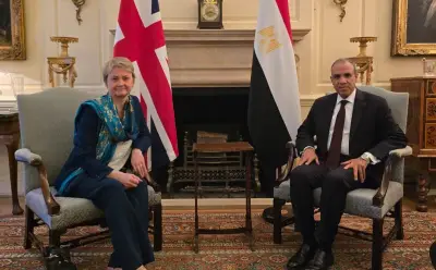 وزير الخارجية يؤكد ضرورة دعم المسار التفاوضي الأميركي الإيراني لوقف التصعيد