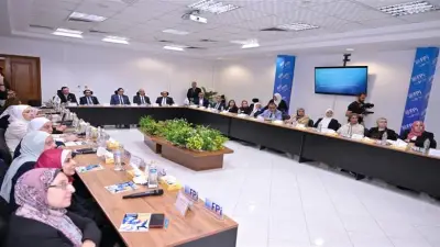 مجلس صيدلة القاهرة ينعقد في مصنع أدوية لتعزيز الربط بين التعليم والصناعة