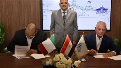 قناة السويس للقوارب تصدر قاطرتين جديدتين إلى إيطاليا بعقد ضخم