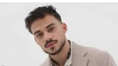 حسام السيلاوي يعلن اعتزال الغناء نهائياً بعد الوفاء بالتزاماته الفنية