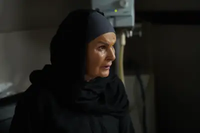 المشاهد الأخيرة ليسرا وهدى المفتي وباسم سمرة في بنات فاتن