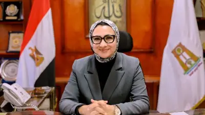 إطلاق مشروع الواحات الخضراء بالطاقة الشمسية وفصل الكهرباء بالفرافرة