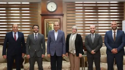 محافظ المنيا يبحث تسريع تنفيذ مشروع وادي الطاقة مع سكاتك
